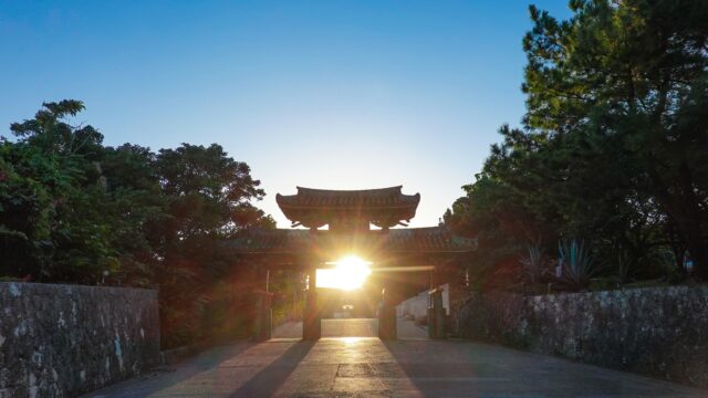 首里城　朝日