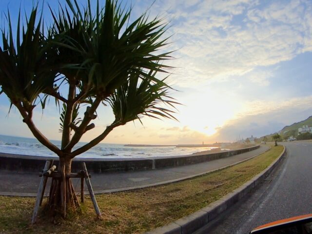 古宇利大橋　早朝　朝日