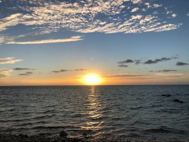 沖縄　朝日