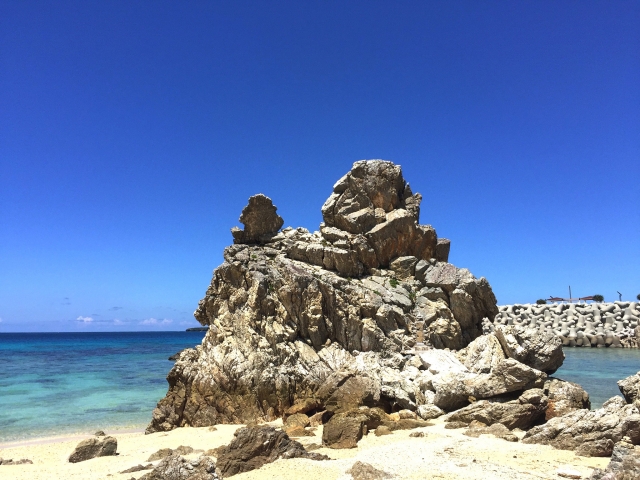 沖縄の人気ビーチランキングTOP15！穴場から那覇空港やホテル近くにあるビーチも！
