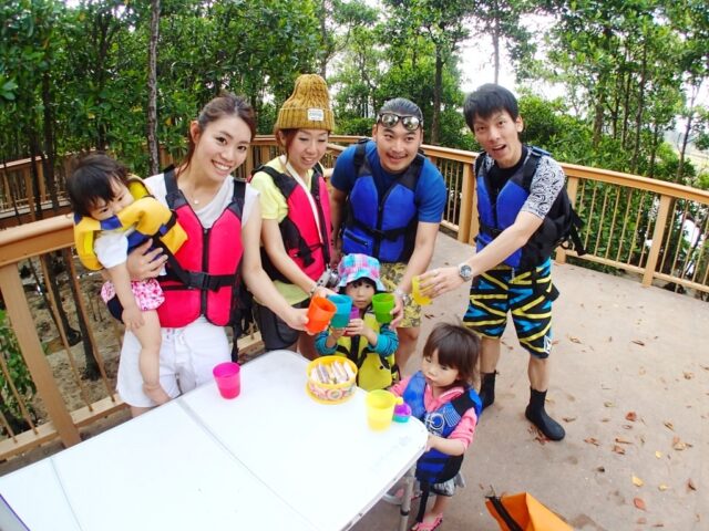 熱帯ジャングルマングローブカヤック探検