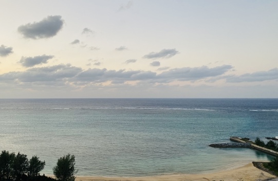 沖縄　恩納村　ビーチ　冨着ビーチ