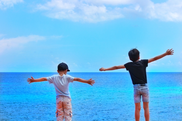 夏休みは沖縄に決まり！8月の天気・服装・おすすめアクティビティを徹底解説！