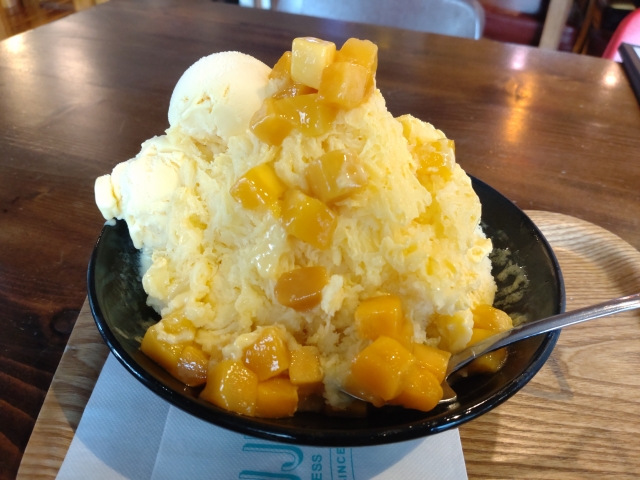 青の洞窟が魅力の恩納村で人気のスイーツが楽しめるお店5選