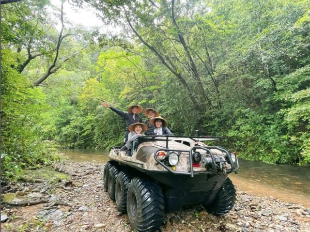 【沖縄やんばる/約2時間】笑いすぎ注意☆水陸両用車で行く絶景ジャングル探検ツアー＜1組貸切＆雨の日OK＞4歳から参加可能♪