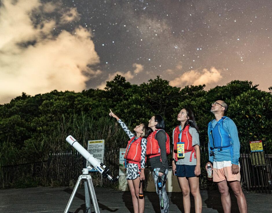 【沖縄・名護】ナイトマングローブカヤックで行く☆星空浴と宙さんぽツアーinわんさか大浦パーク《写真撮影付き》カップル・家族にもおすすめ（No.240）