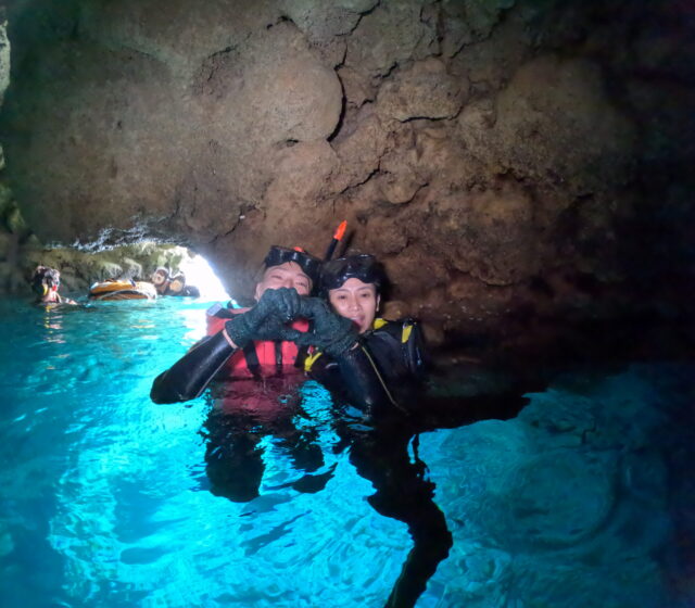 青の洞窟　シュノーケリング　熱帯魚