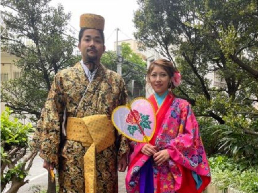 【那覇/60分/着付け体験】2名1組でお得◎琉装カップルプラン！沖縄の伝統衣装を着て街歩き♪《女性ヘアセット付き》（No.751）