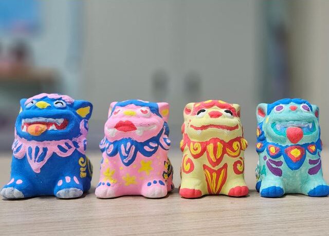 シーサー　絵付け体験　室内