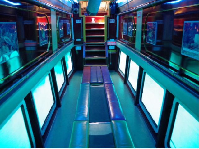 クルーズ　水中観光船