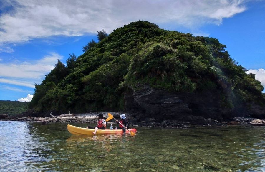 【沖縄北部・宮城島】初心者OK！少人数制シーカヤックツアーで絶景を満喫♪（No.292）