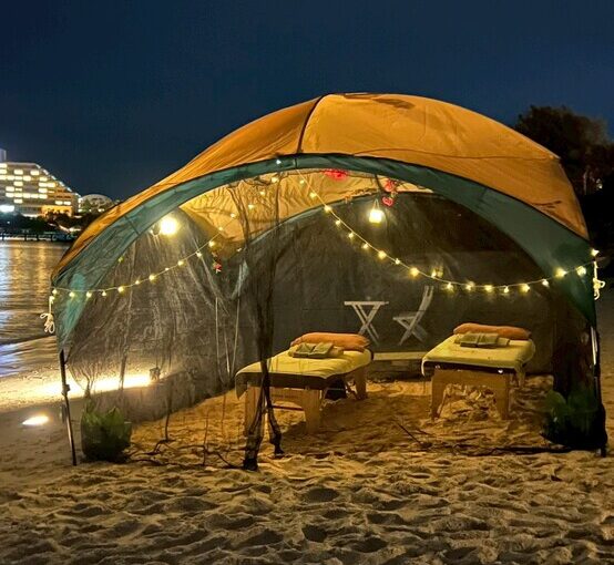 屋外マッサージ専門店　ボディーケア　海水フットバス