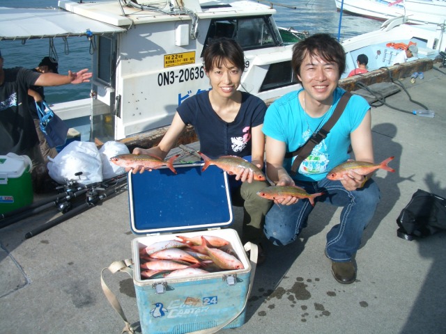 【那覇発/半日】慶良間の無人島付近で船釣り体験♪透明度抜群の海に感動！トロピカルフィッシングツアー＜手ぶら参加OK＞家族や団体旅行にもおすすめ（No.246）