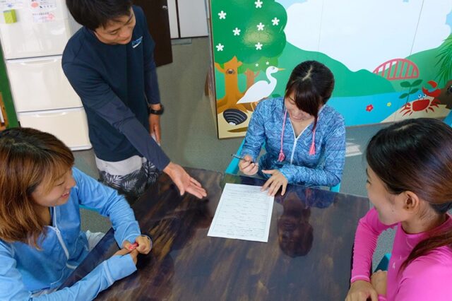 ショップ、受付