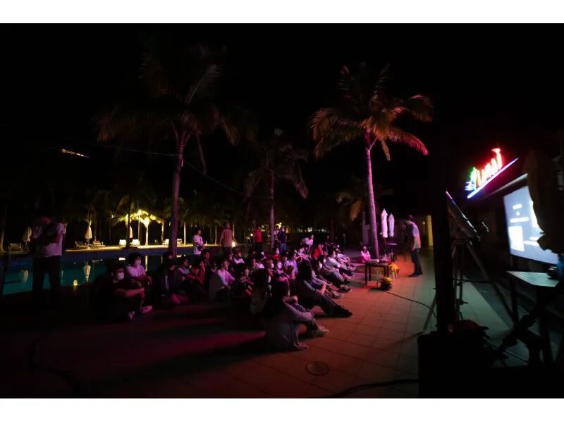 【沖縄・名護】感動のプラネタリウムへ☆星空浴と宙さんぽナイトツアー《ドリンク飲み放題＆インスタ映え☆写真撮影付き》（No.201）