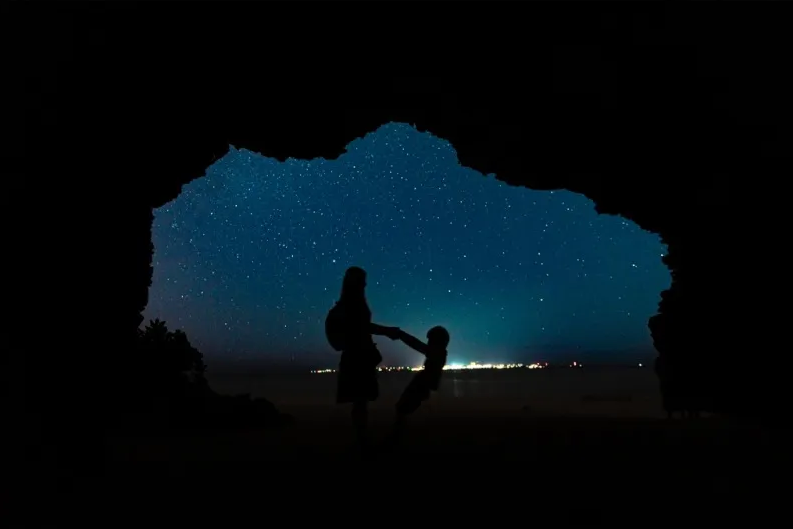 【沖縄・本部】本部から車で行ける瀬底島で秘密の星空観察☆星空photoと宙さんぽナイトツアー《インスタ映え写真撮影付き》in瀬底ビーチ（No.95）
