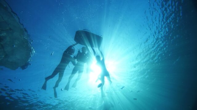 沖縄 青の洞窟にがっかりって本当？！体験者のリアルな口コミ大公開！沖縄旅行を120%楽しむ秘訣