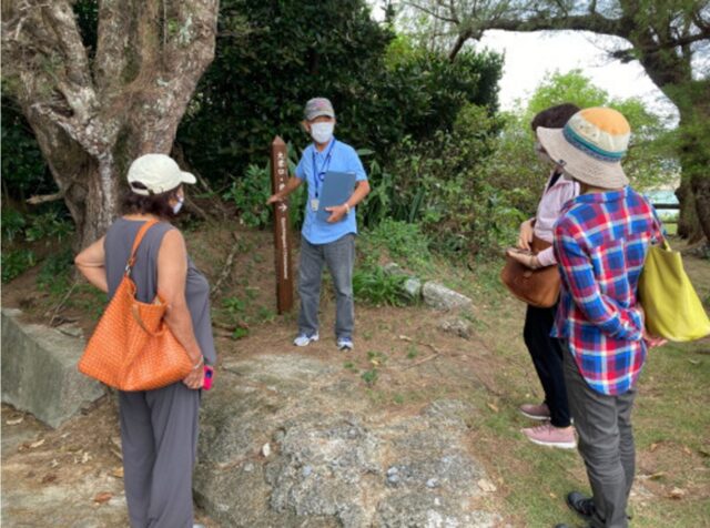 【沖縄/南部/1日】世界文化遺産『斎場御獄』と神の島『久高島』神秘のパワースポット巡りツアー★ガイド付き《自由時間＆送迎あり》（No.193）