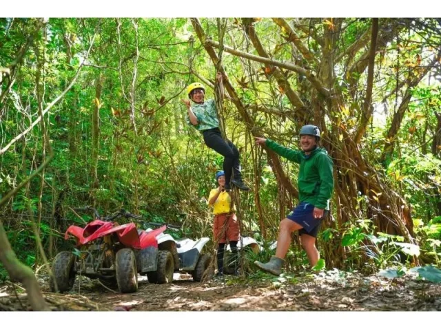 自然いっぱいの沖縄でバギーツアーを満喫