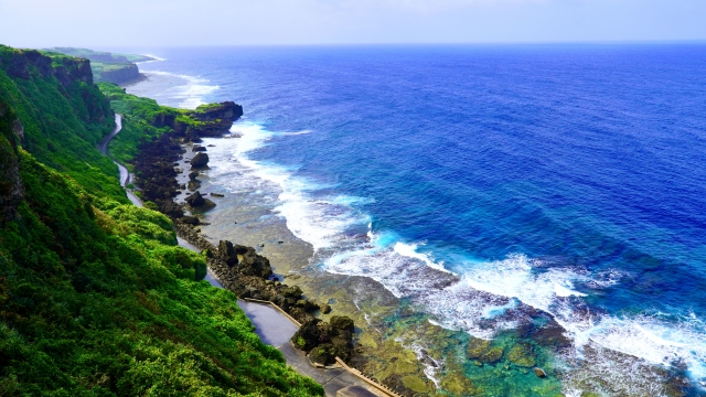 伊江島ハイビスカスと湧出の神秘！自然に癒される沖縄離島の過ごし方