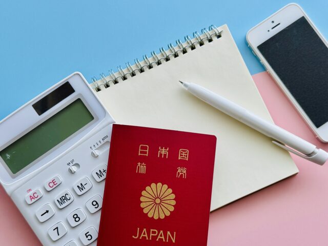 沖縄モノレールの時刻表・路線図と観光スポットのアクセス方法