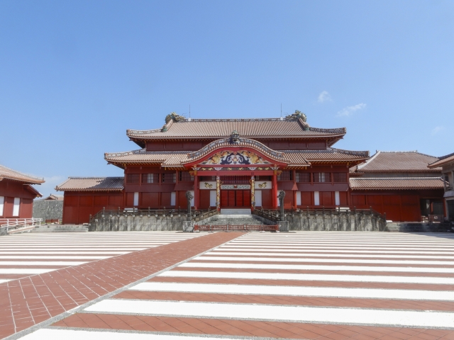 旅行で使える沖縄方言特集！かわいい表現や「ありがとう」「こんにちは」の言葉を一覧で紹介！