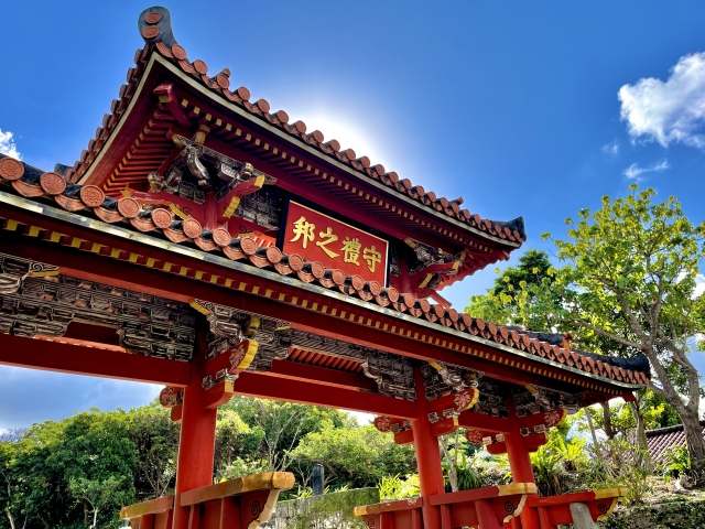 旅行で使える沖縄方言特集！かわいい表現や「ありがとう」「こんにちは」の言葉を一覧で紹介！