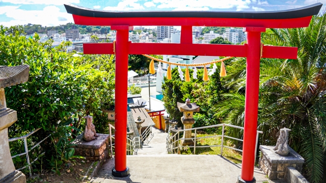 一度は行くべき沖縄の最強パワースポット！縁結び・金運UPの神社を穴場から定番まで紹介