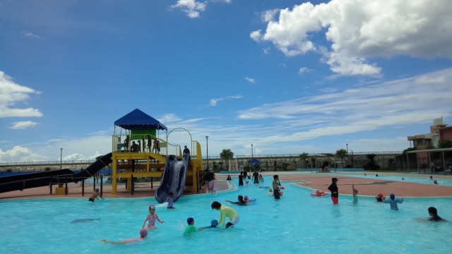 沖縄 プール リゾート キッズ