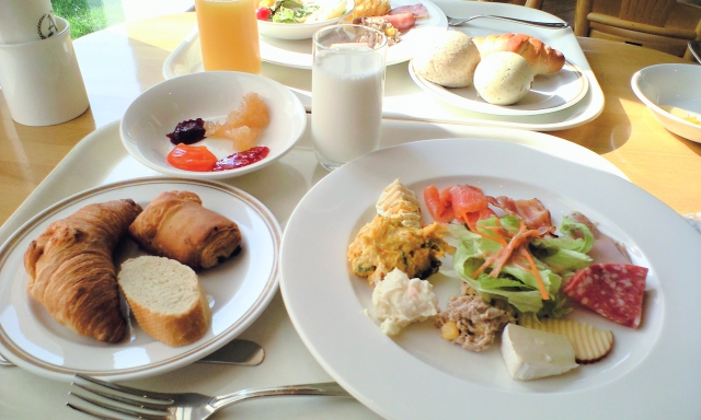 朝食　ホテル