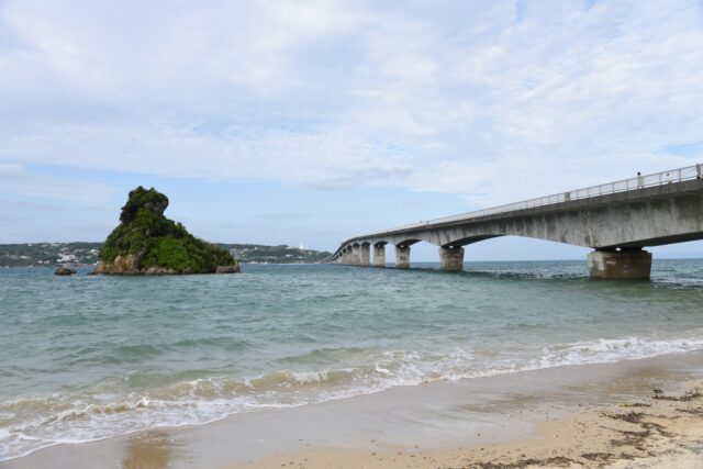 古宇利大橋南詰展望所　古宇利大橋