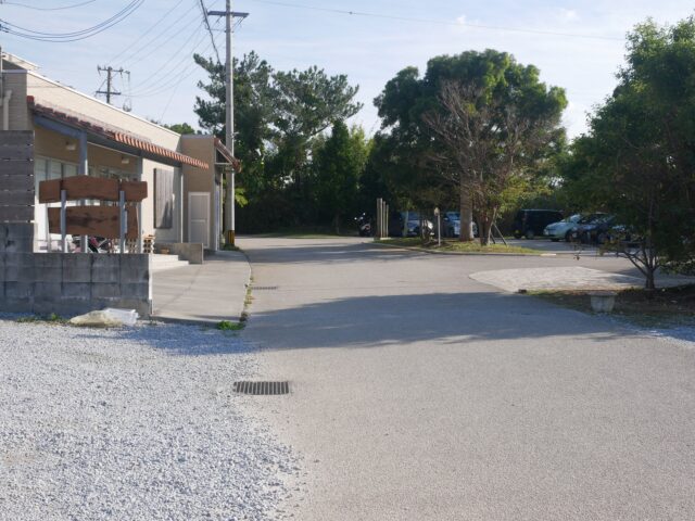 やちむんの里　道