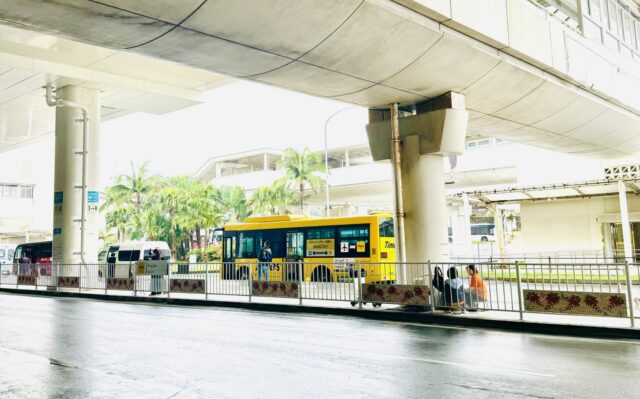 那覇空港　バス乗り場