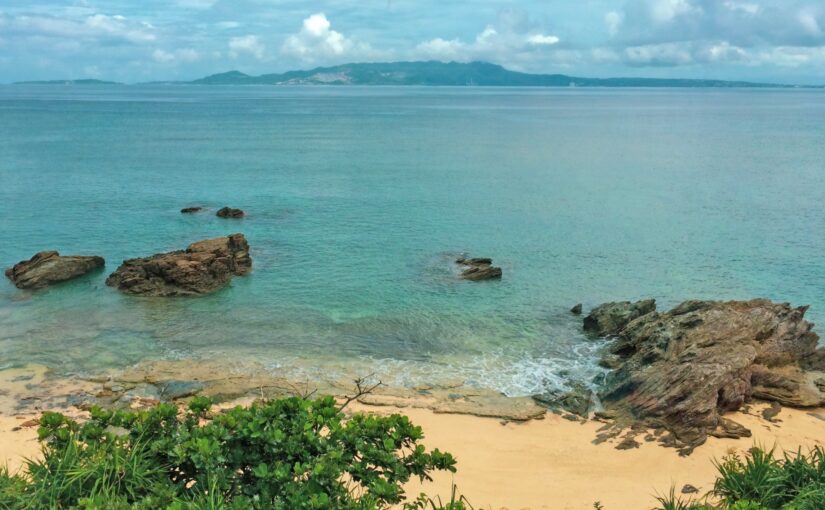 ダイヤモンドビーチ　岩肌