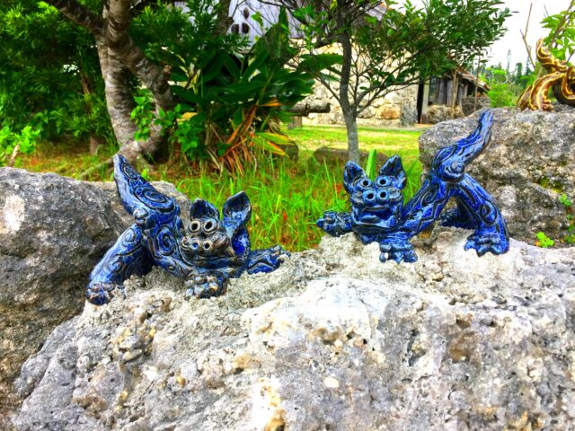 やちむんの里　シーサー　青