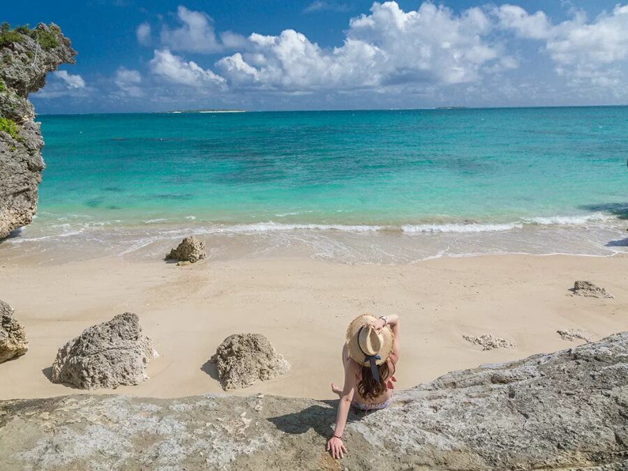 沖縄　恩納村　ビーチ