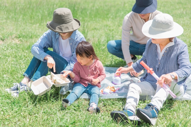 うるま市 公園 ピクニック 家族