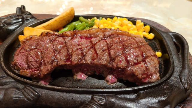 ディナー ランチ ステーキ レストラン